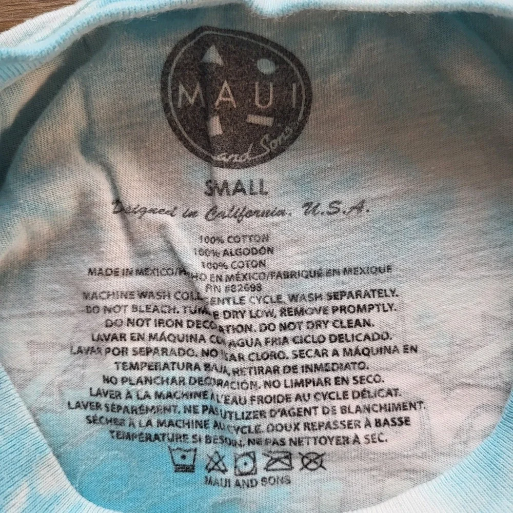 Maui and Sons Shark Graphic Tie Dye T-Shirt Blue White Mens Small Surf Retro